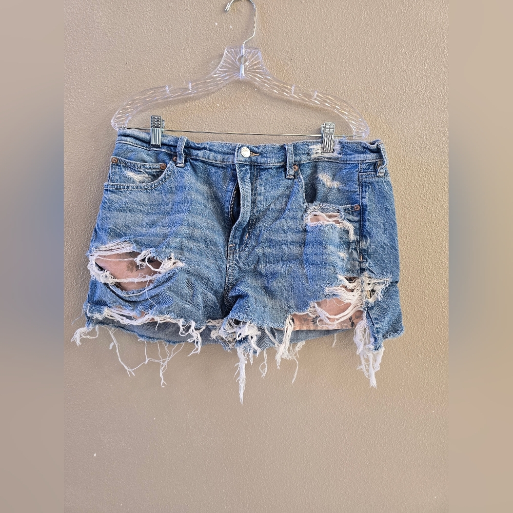 American Egal short
